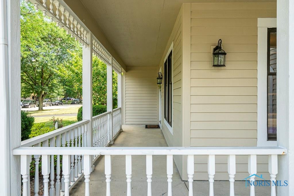 399 Rutledge Court Perrysburg, OH 43551 - Photo 3 of 34 Gallery Image 3