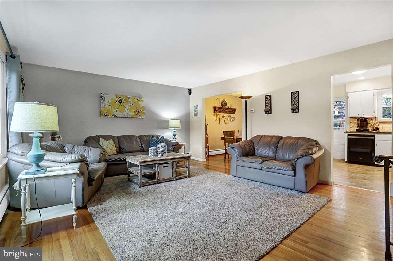 607 Boundbrook Road Harrisburg, PA 17109 - Photo 3 of 25 Gallery Image 3