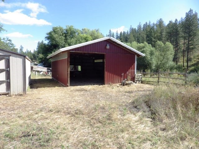 34310 North Milan Road Chattaroy, WA 99003 - Photo 17 of 20 Gallery Image 17
