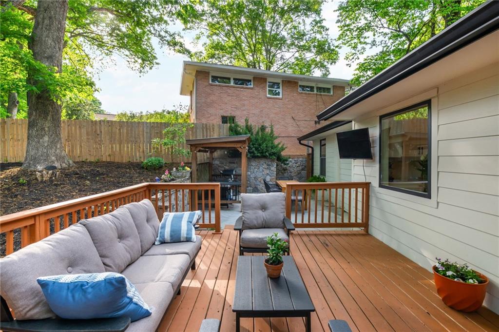 1461 Lively Ridge Road Northeast Atlanta, GA 30329 - Photo 20 of 28