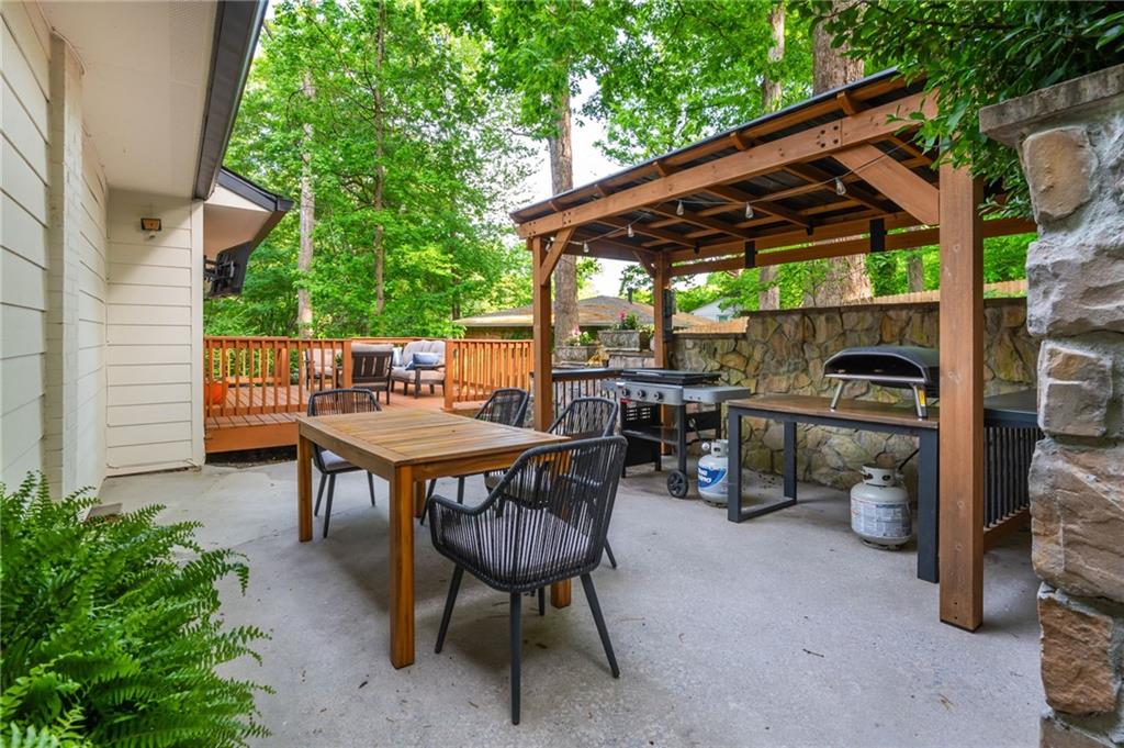 1461 Lively Ridge Road Northeast Atlanta, GA 30329 - Photo 21 of 28