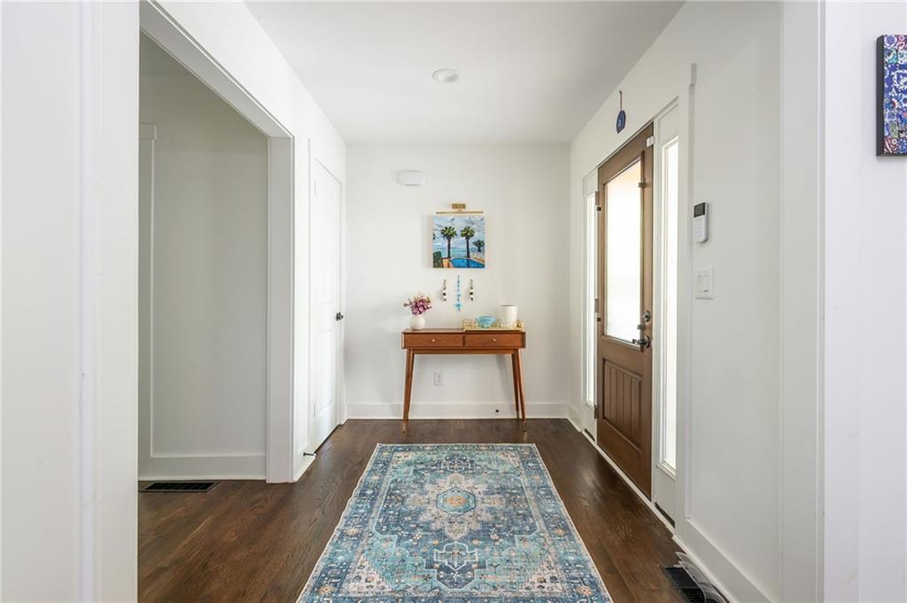 1461 Lively Ridge Road Northeast Atlanta, GA 30329 - Photo 3 of 28