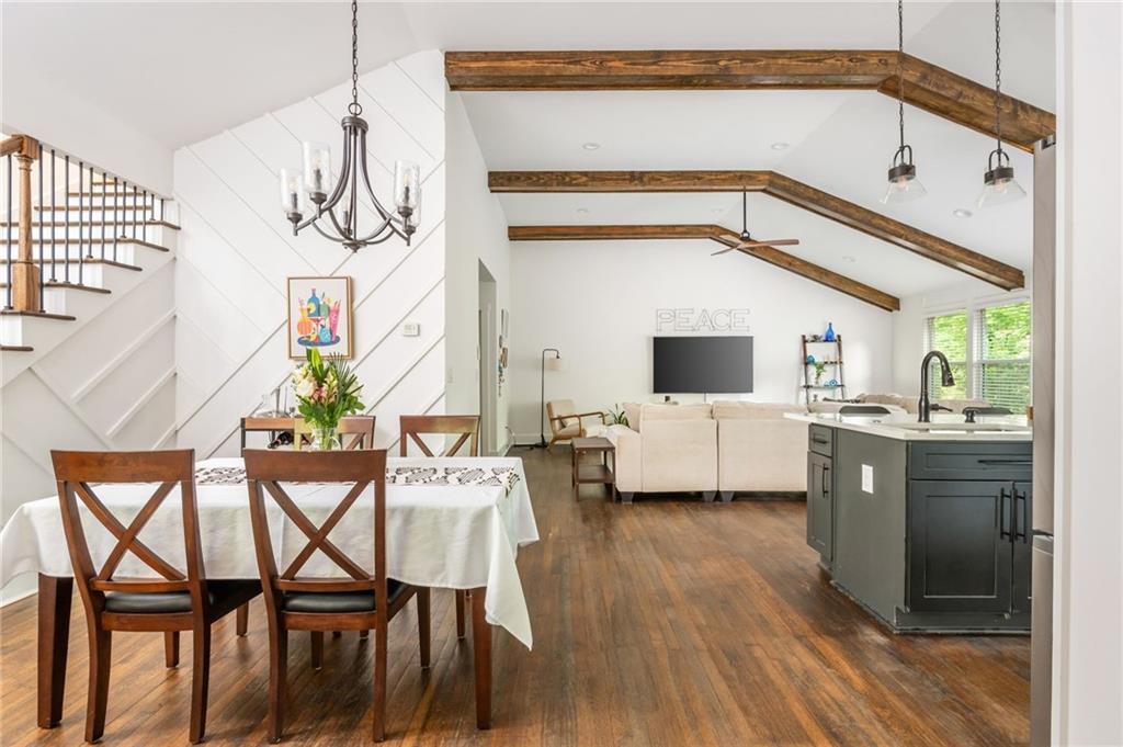 1461 Lively Ridge Road Northeast Atlanta, GA 30329 - Photo 4 of 28