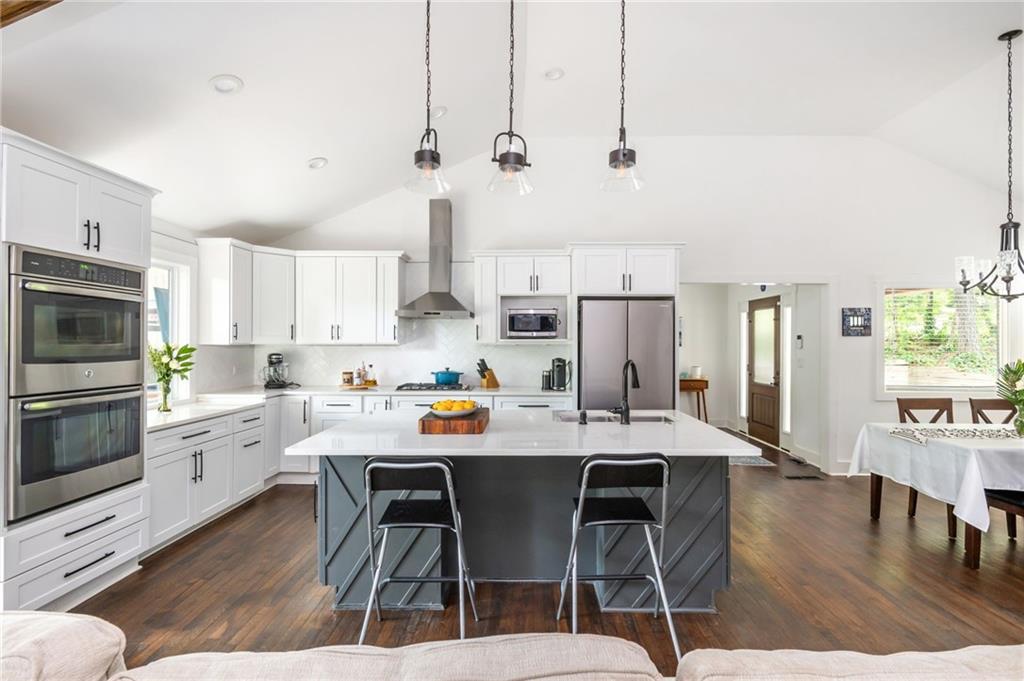 1461 Lively Ridge Road Northeast Atlanta, GA 30329 - Photo 7 of 28