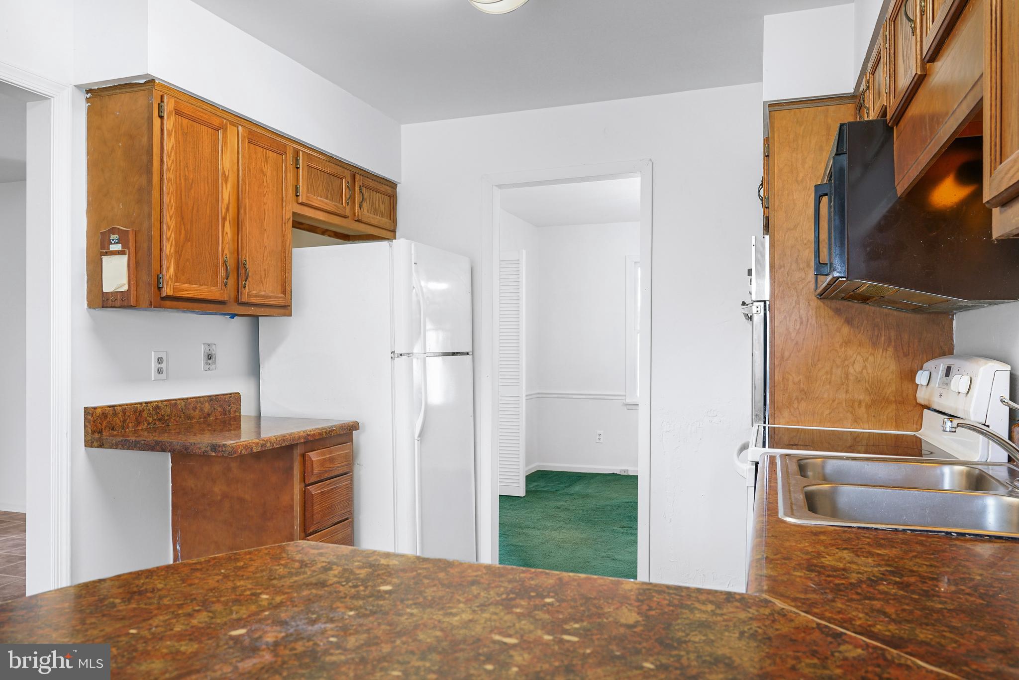 1074 Leeds Road Elkton, MD 21921 - Photo 11 of 29 Kitchen