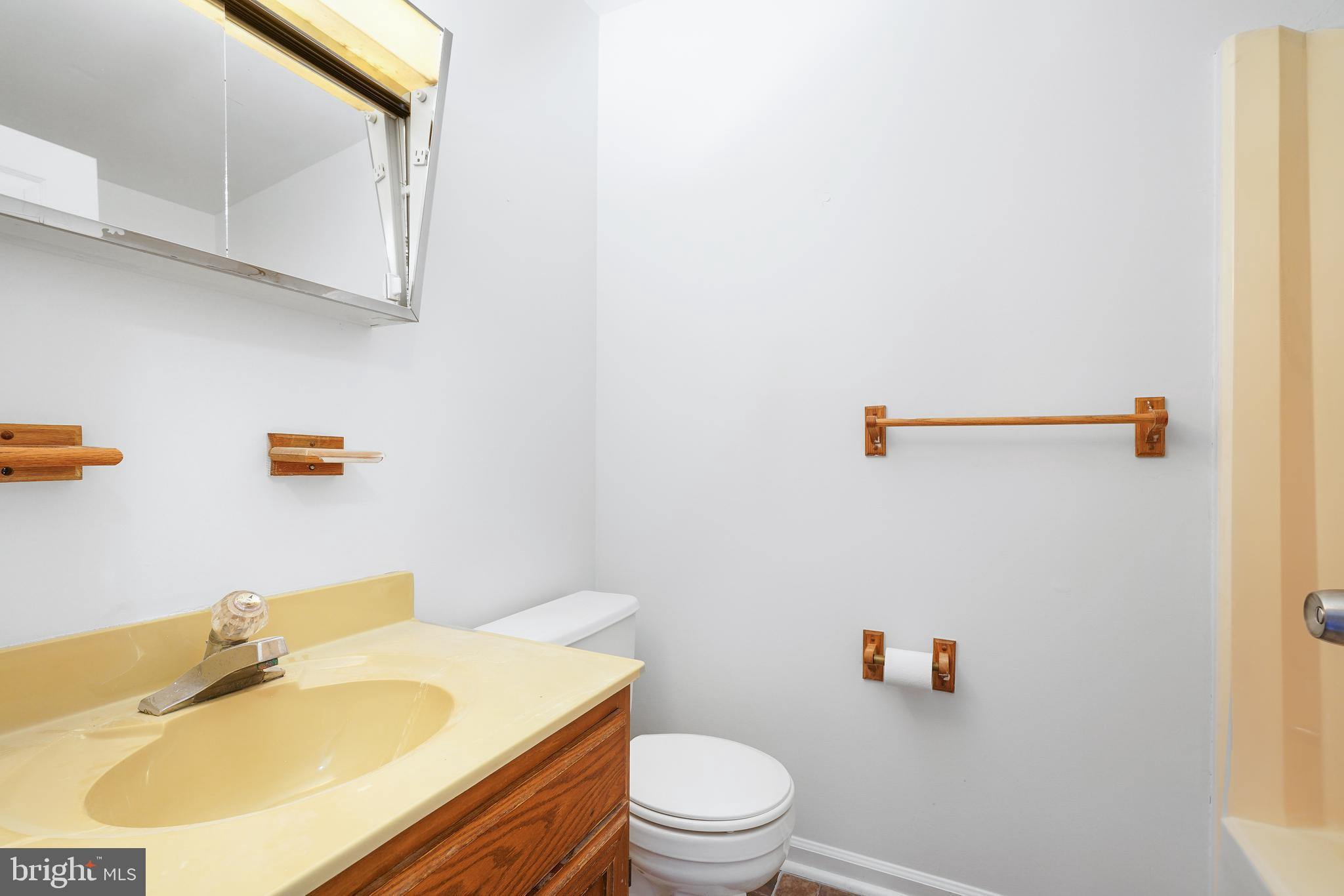 1074 Leeds Road Elkton, MD 21921 - Photo 18 of 29 Full bath