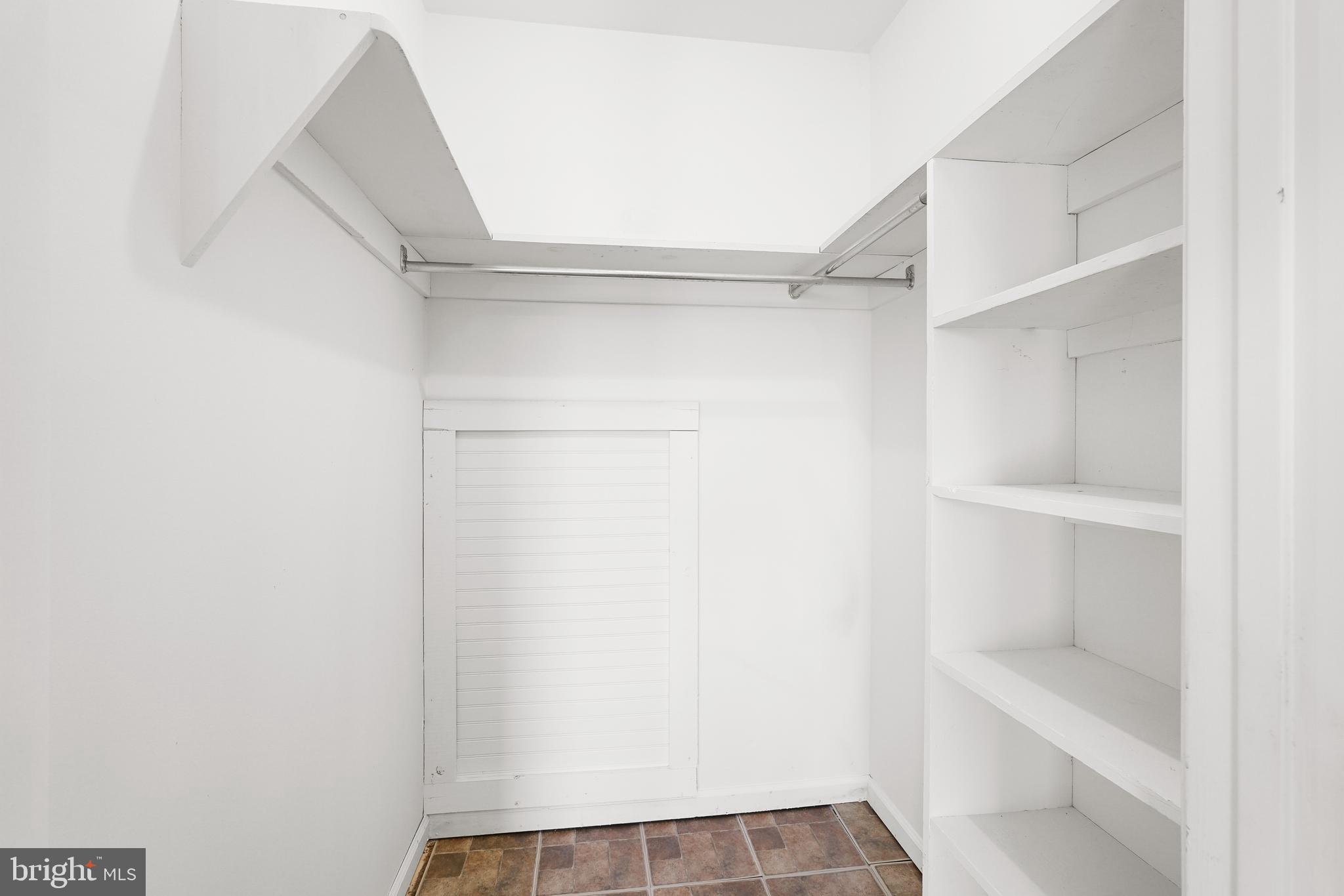 1074 Leeds Road Elkton, MD 21921 - Photo 25 of 29 Walk in closet