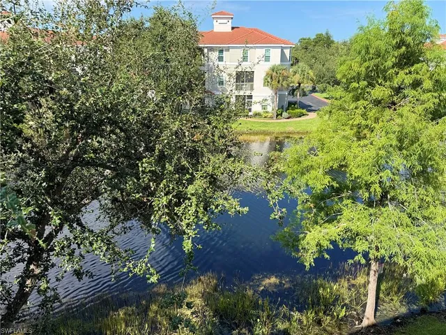 $1,800 | 23520 Walden Center Drive, Unit 303, Estero, FL 34134