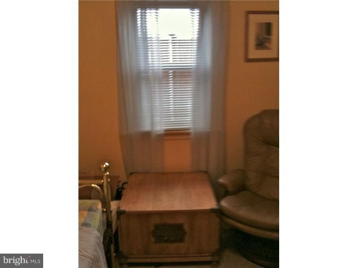 7284 Lamport Road Upper Darby, PA 19082 - Photo 8 of 11 Bedroom - Main