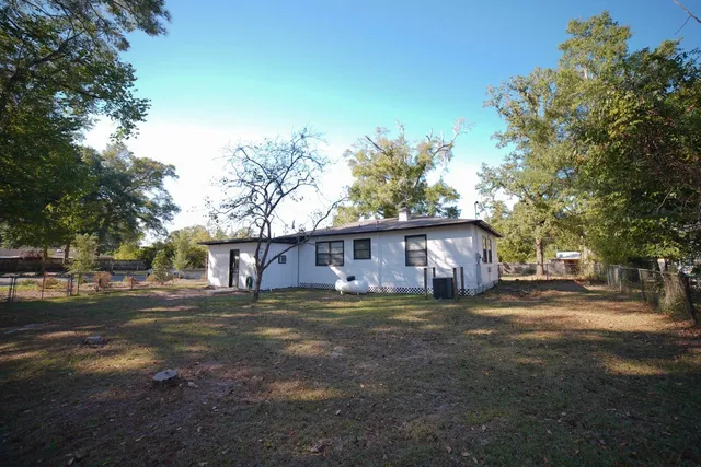 $1,375 | 231 Gaile Avenue, Tallahassee, FL 32305