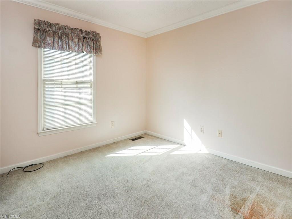 805 Burguss Road High Point, NC 27265 - Photo 11 of 20 Gallery Image 11