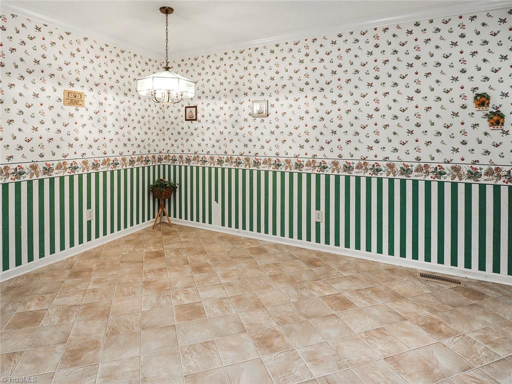 805 Burguss Road High Point, NC 27265 - Photo 8 of 20 Gallery Image 8