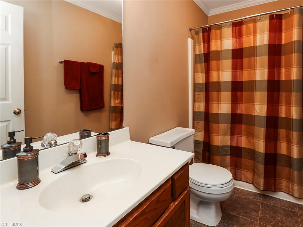 805 Burguss Road High Point, NC 27265 - Photo 9 of 20 Gallery Image 9