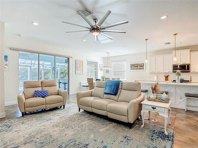 $639,000 | 443 Bahama Grande Boulevard, Apollo Beach, FL 33572