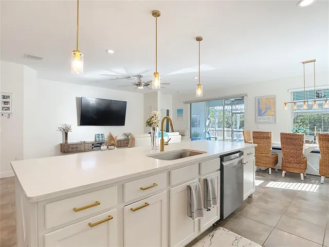 $639,000 | 443 Bahama Grande Boulevard, Apollo Beach, FL 33572