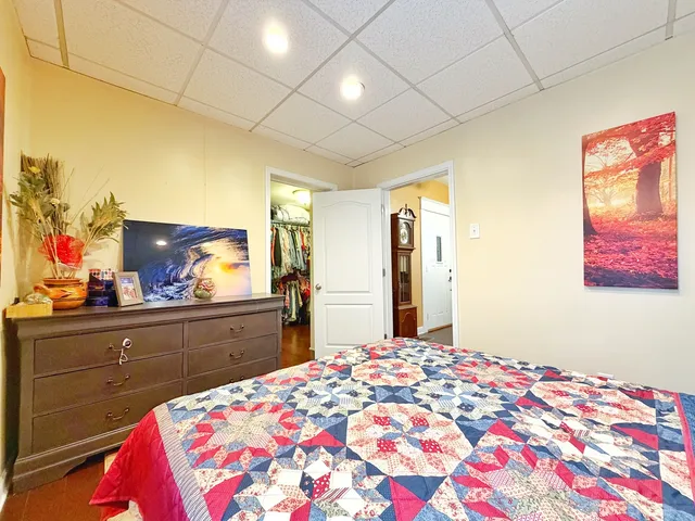 $295,000 | 320 West Donovan Avenue, Woodstock, IL 60098