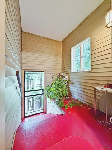 $295,000 | 320 West Donovan Avenue, Woodstock, IL 60098