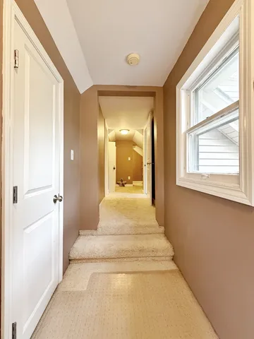 $295,000 | 320 West Donovan Avenue, Woodstock, IL 60098