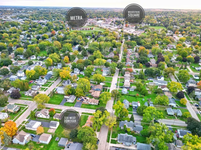 $295,000 | 320 West Donovan Avenue, Woodstock, IL 60098