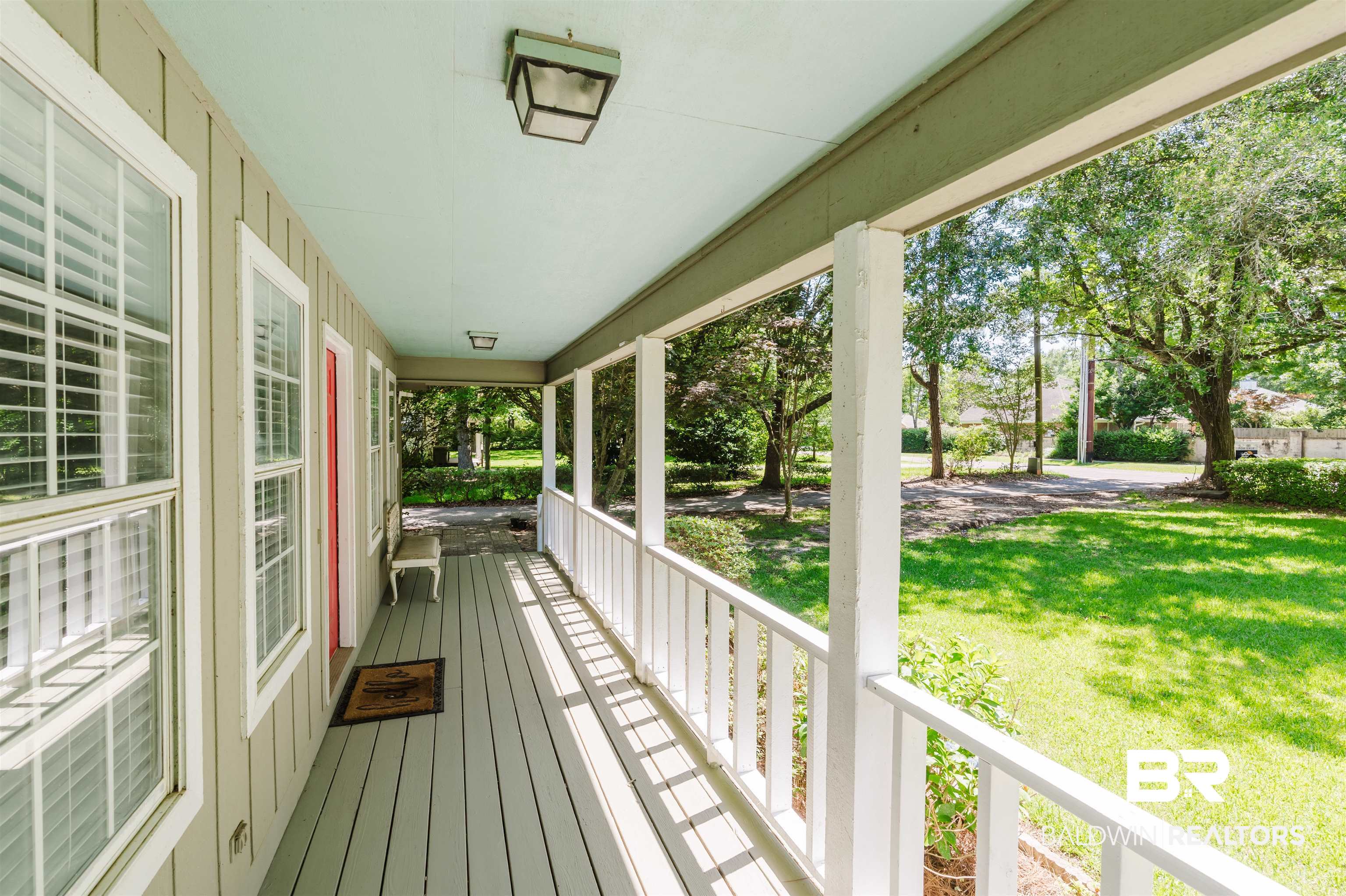 20460 Bishop Road Fairhope, AL 36532 - Photo 35 of 41 Porch with a yard