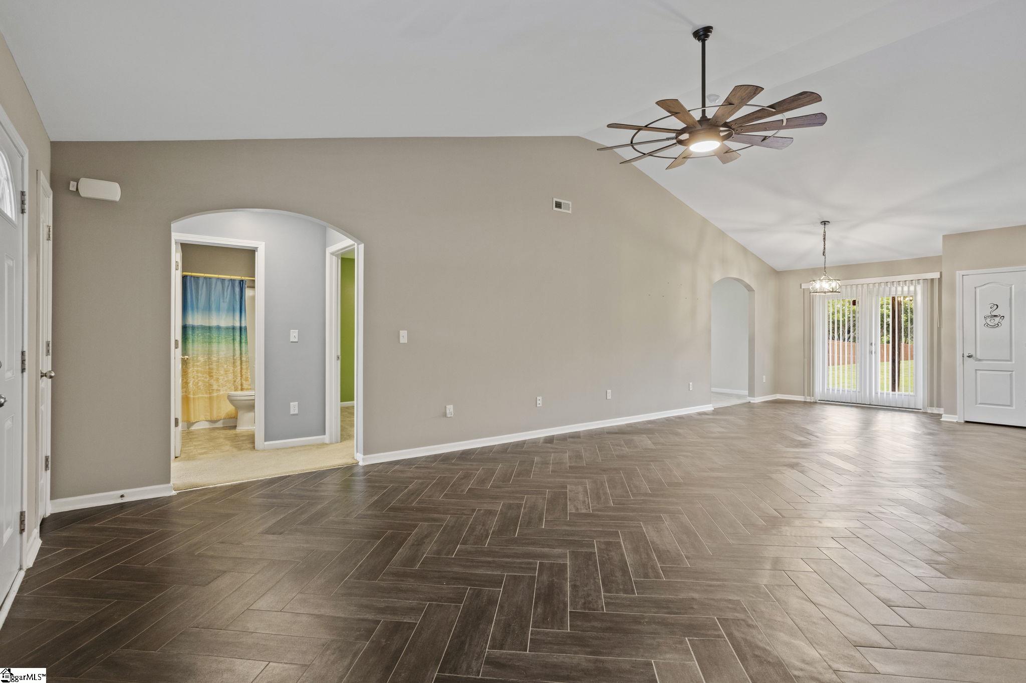 271 Walcott Drive Lyman, SC 29365 - Photo 4 of 24