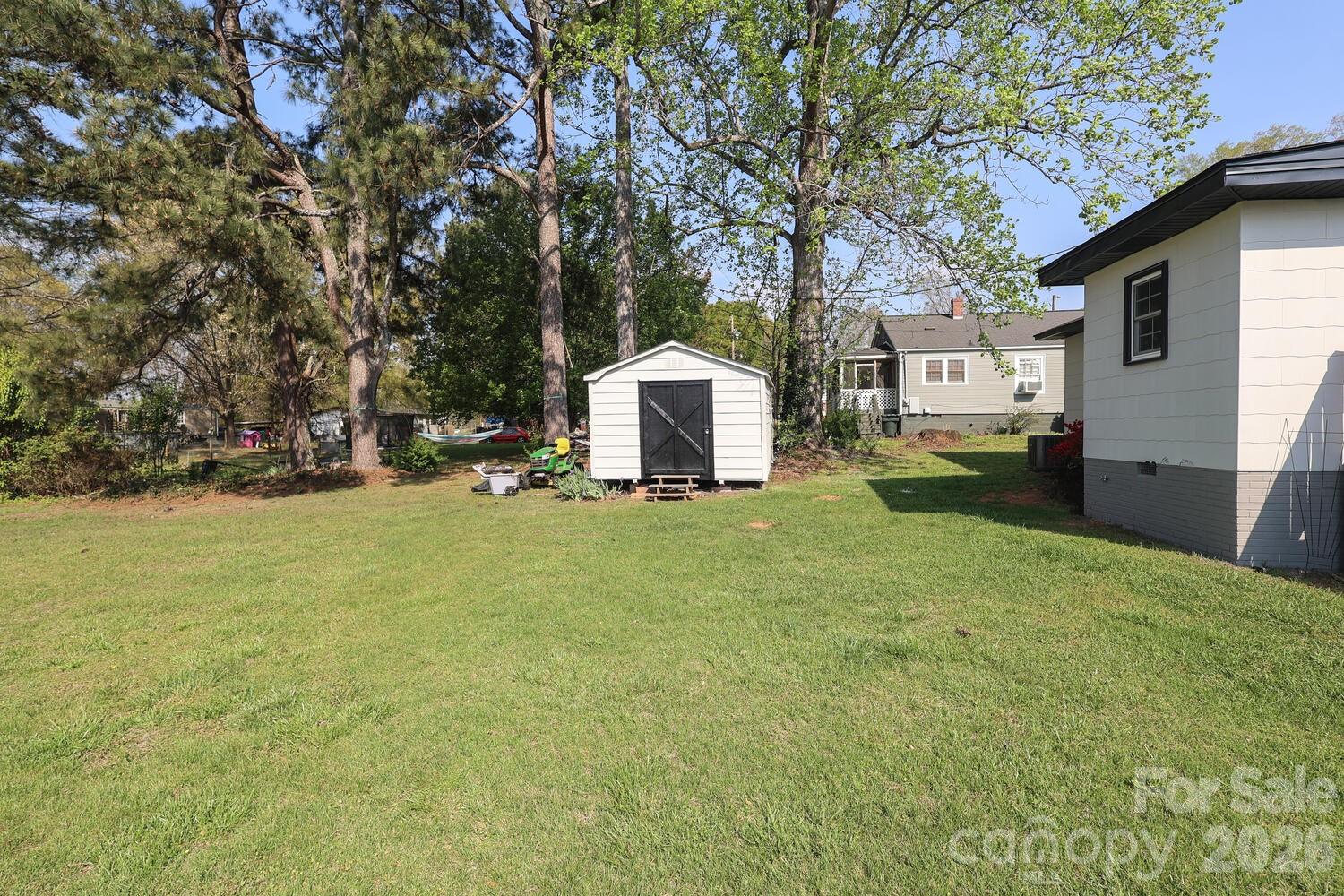 414 South Chester Street Blacksburg, SC 29702 - Photo 35 of 40