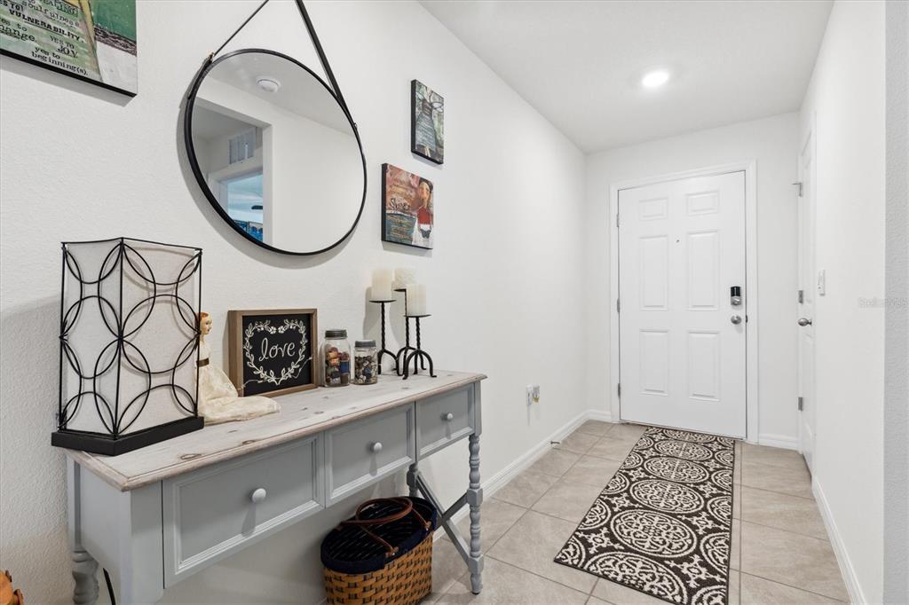 6854 Southeast 3rd Loop Ocala, FL 34472 - Photo 5 of 37 Gallery Image 5