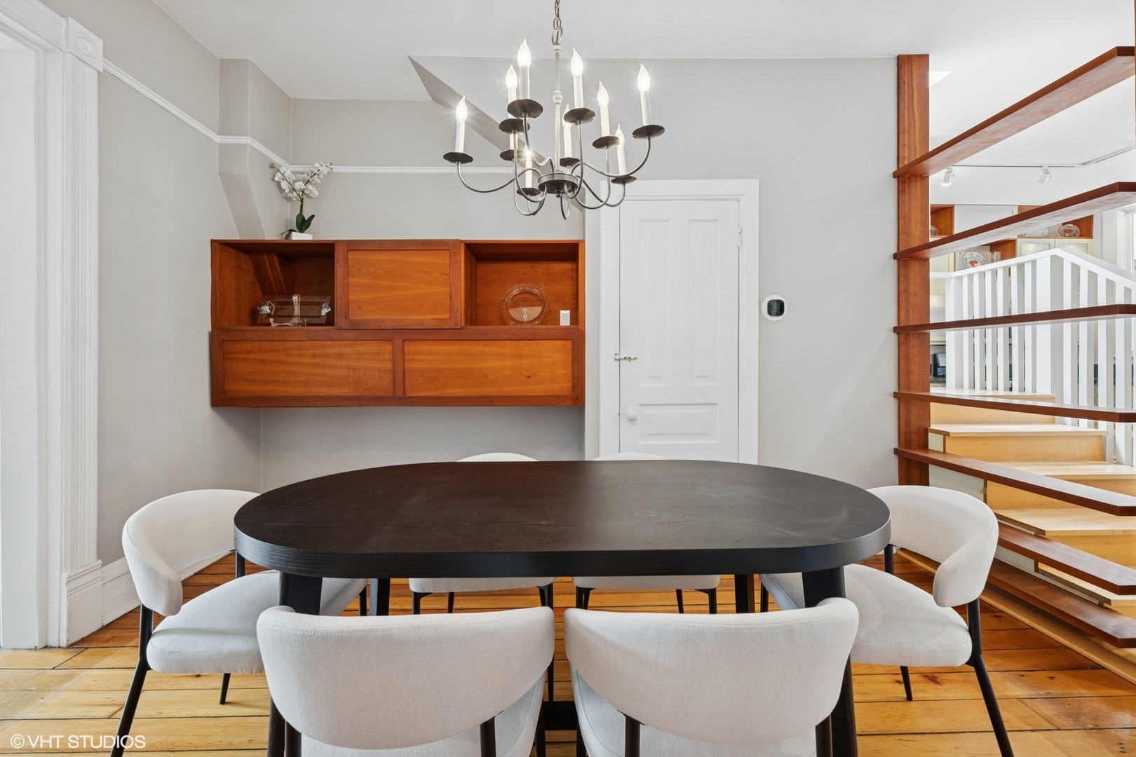 3025 North Racine Avenue Chicago, IL 60657 - Photo 7 of 35 Gallery Image 7