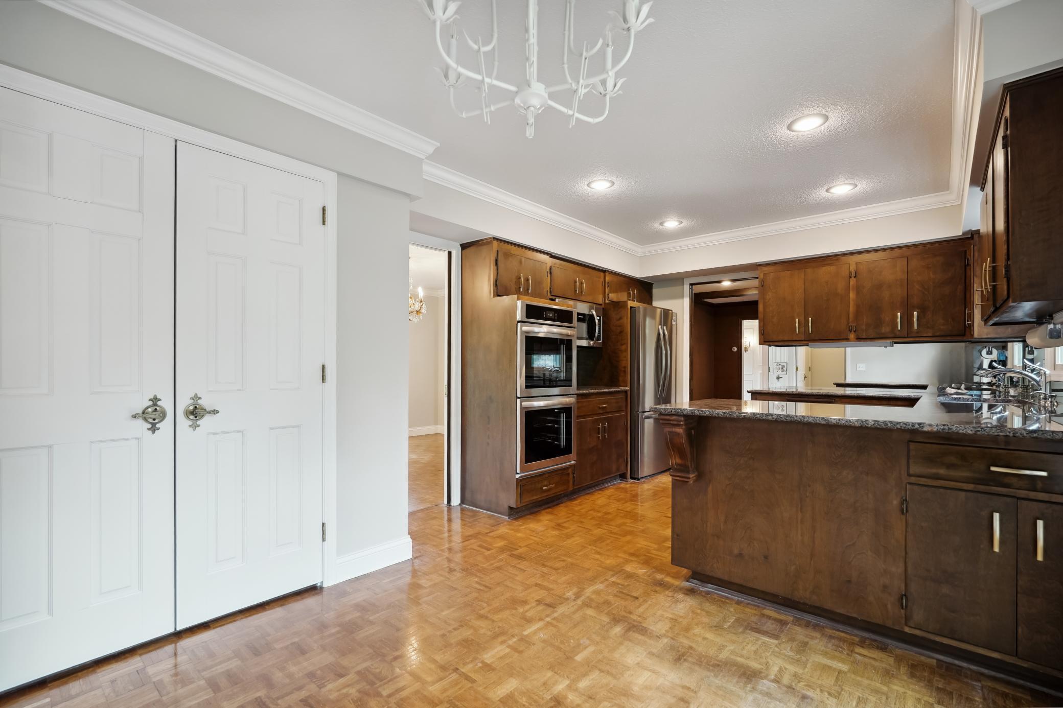 5721 Londonderry Road Edina, MN 55436 - Photo 32 of 84