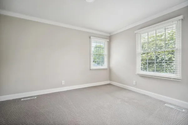 $6,500 | 5721 Londonderry Road, Edina, MN 55436