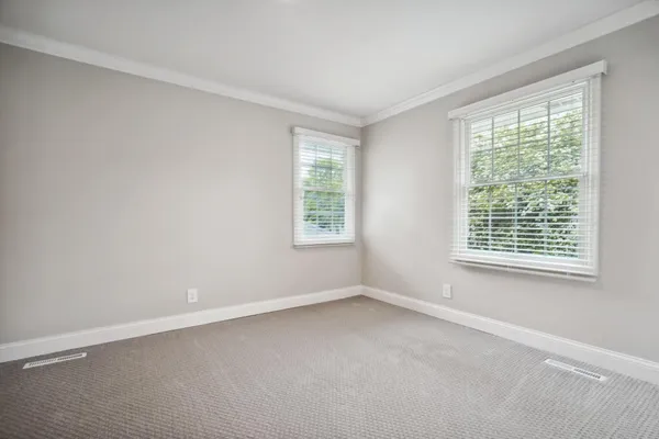 $6,500 | 5721 Londonderry Road, Edina, MN 55436