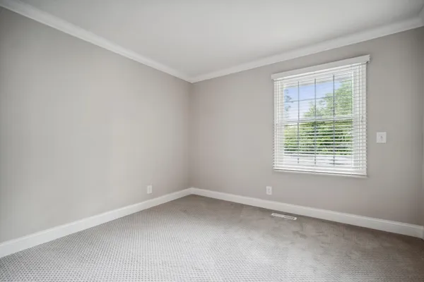 $6,500 | 5721 Londonderry Road, Edina, MN 55436