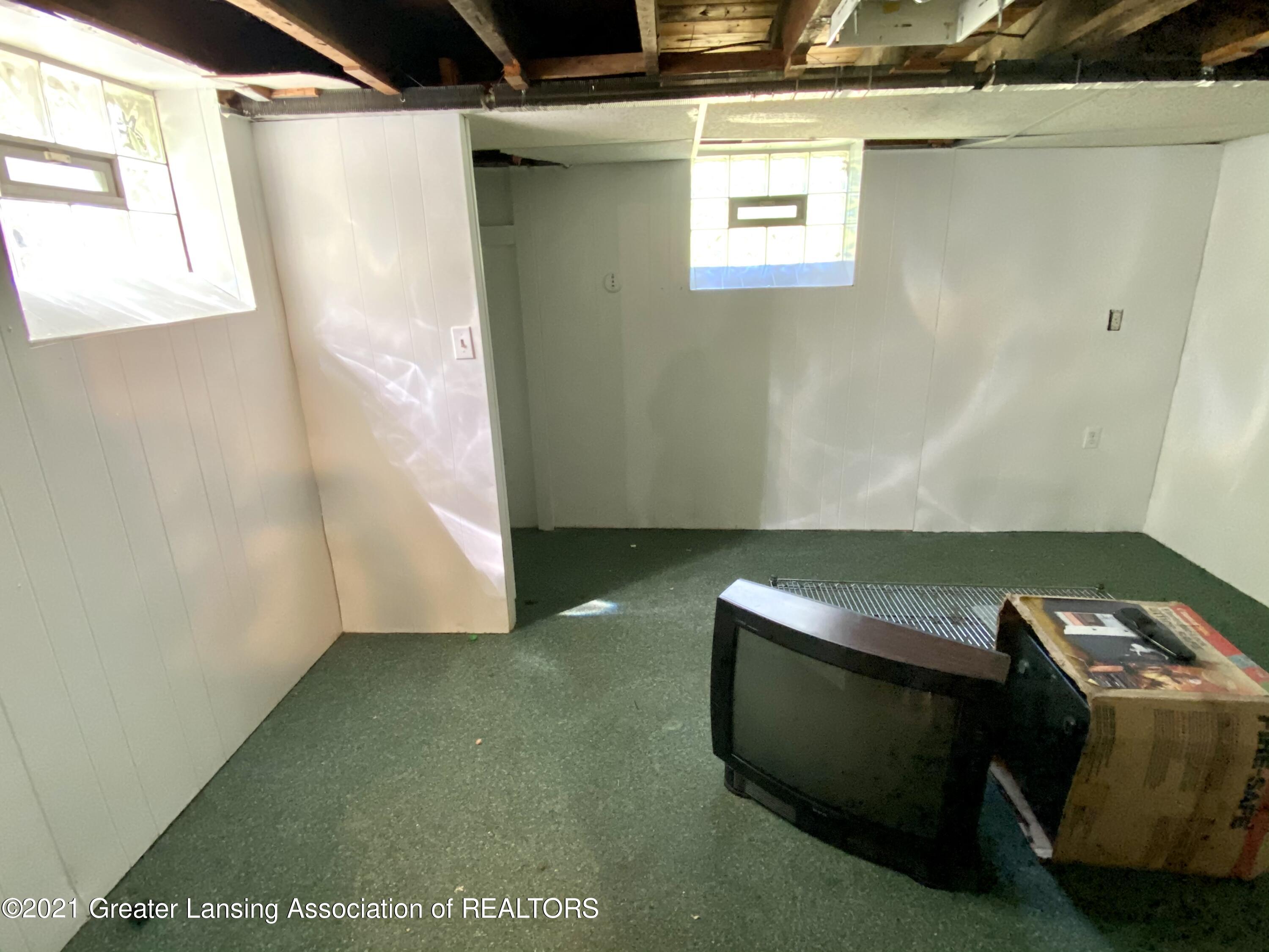 16074 Brook Road Lansing, MI 48906 - Photo 40 of 40 ACC83AA3-F919-46EA-925A-BD276FB83ED6