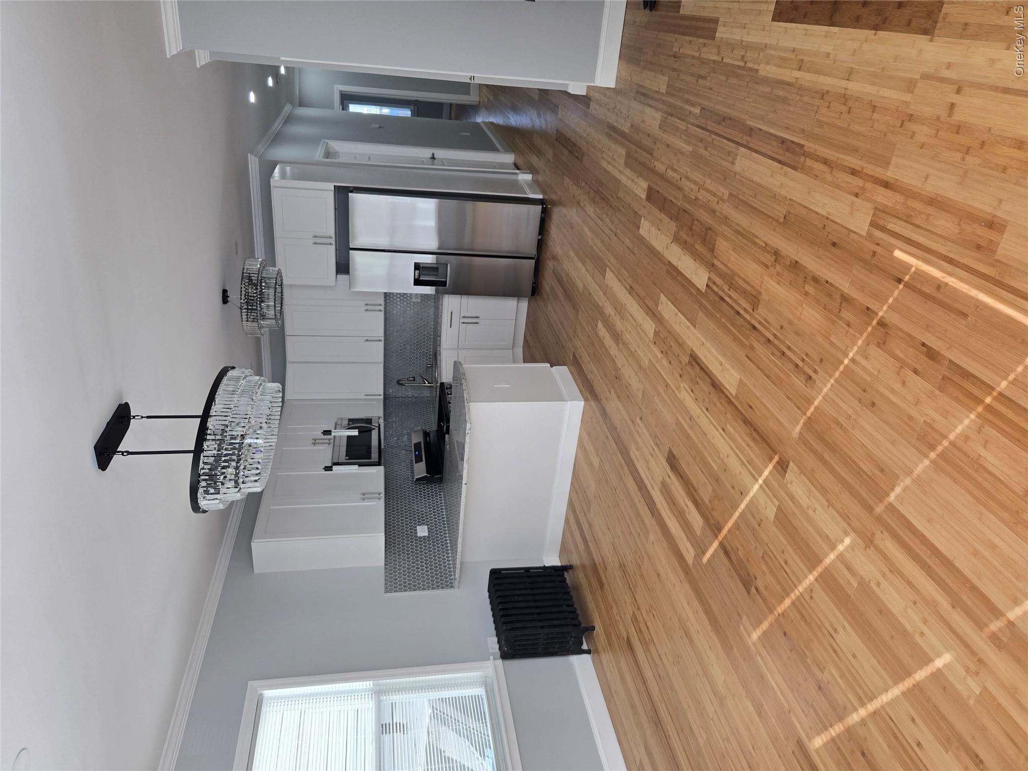 194-44 112th Road Queens, NY 11412 - Photo 4 of 23