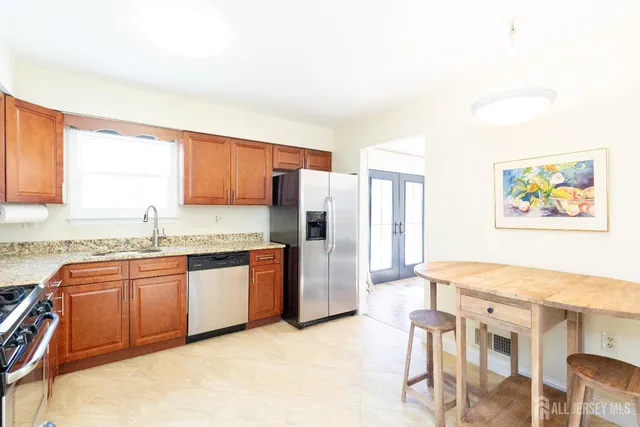 $799,000 | 9 Sturbridge Drive West, Piscataway, NJ 08854