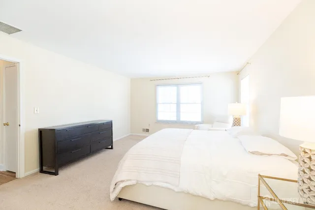 $799,000 | 9 Sturbridge Drive West, Piscataway, NJ 08854