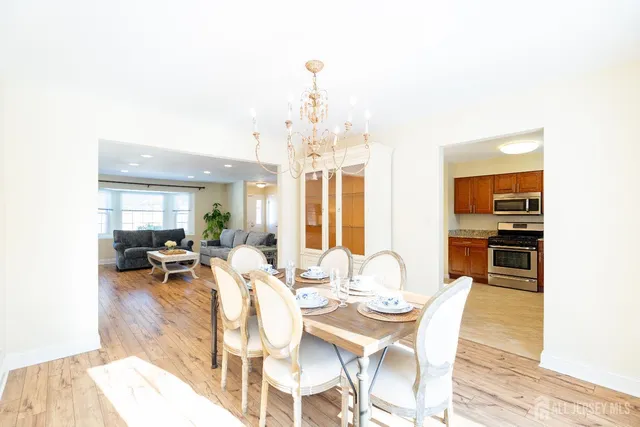 $799,000 | 9 Sturbridge Drive West, Piscataway, NJ 08854