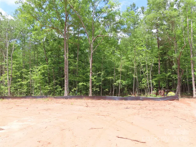 a house view with a outdoor space