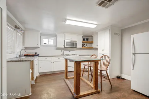 $295,000 | 427 North Sterling Street, Lafayette, LA 70501