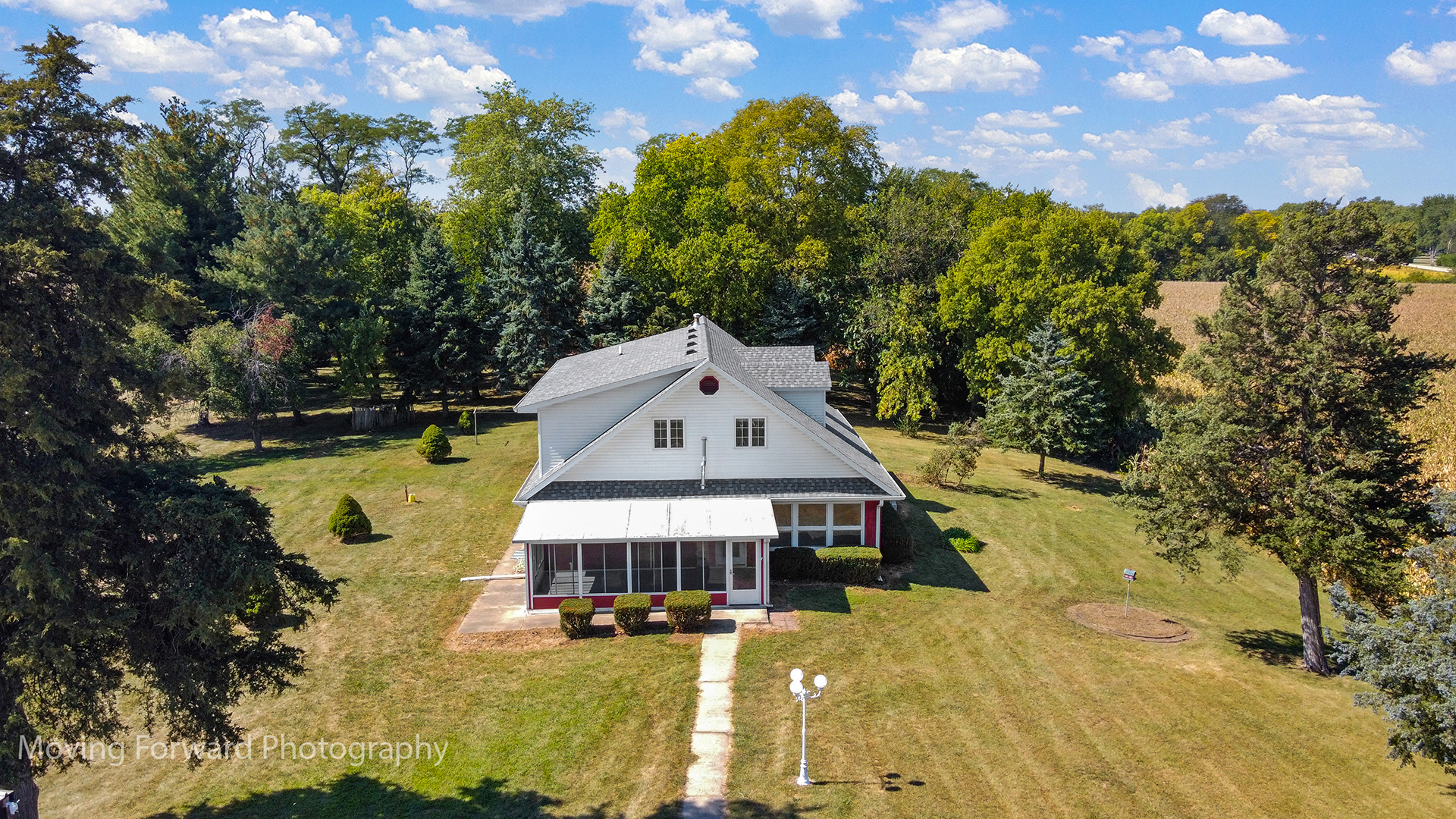 1645 East Southmor Road Morris, IL 60450 - Photo 38 of 39 a view of a house with a yard