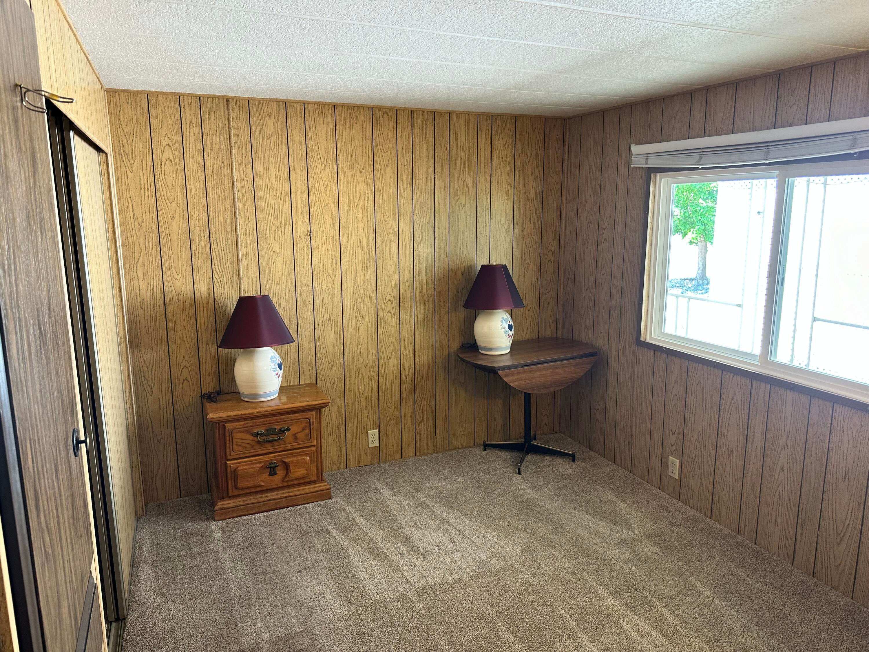 2252 West Table Rock Road, Unit 207 Medford, OR 97501 - Photo 32 of 39 Second bedroom