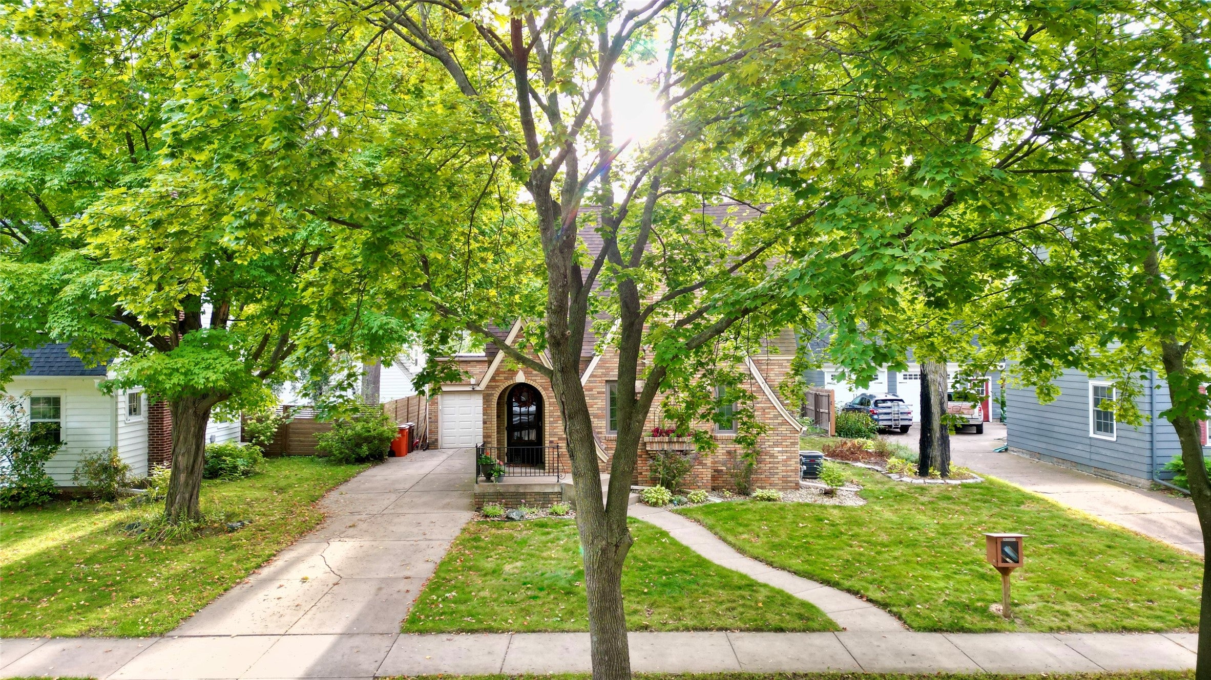 1627 Rust Street Eau Claire, WI 54701 - Photo 3 of 57 Gallery Image 3
