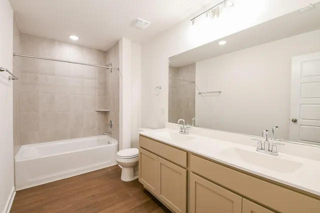 $2,695 | 1642 Birch Wood Drive, Rosenberg, TX 77471