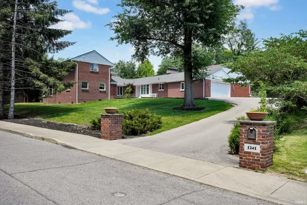 $1,200,000 | 1241 Winfield Road, Bloomington, IN 47401