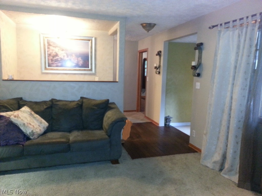 4613 Venus Road Uniontown, OH 44685 - Photo 7 of 25 Gallery Image 7