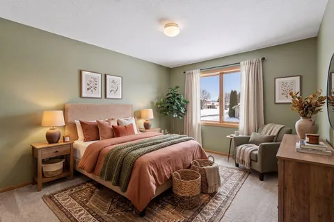 $780,000 | 4639 Manor Drive, Eagan, MN 55123