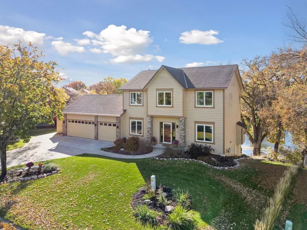 $780,000 | 4639 Manor Drive, Eagan, MN 55123