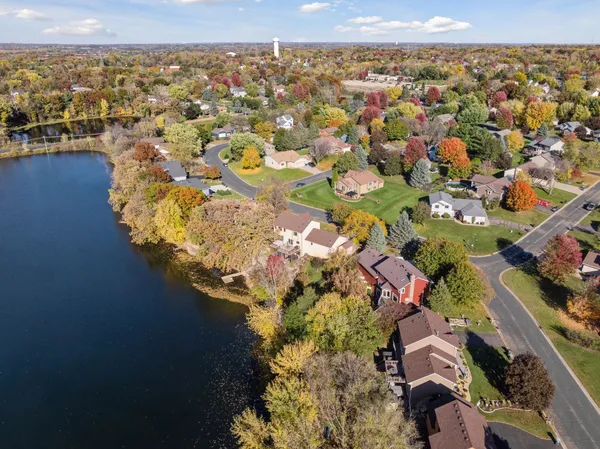 $780,000 | 4639 Manor Drive, Eagan, MN 55123