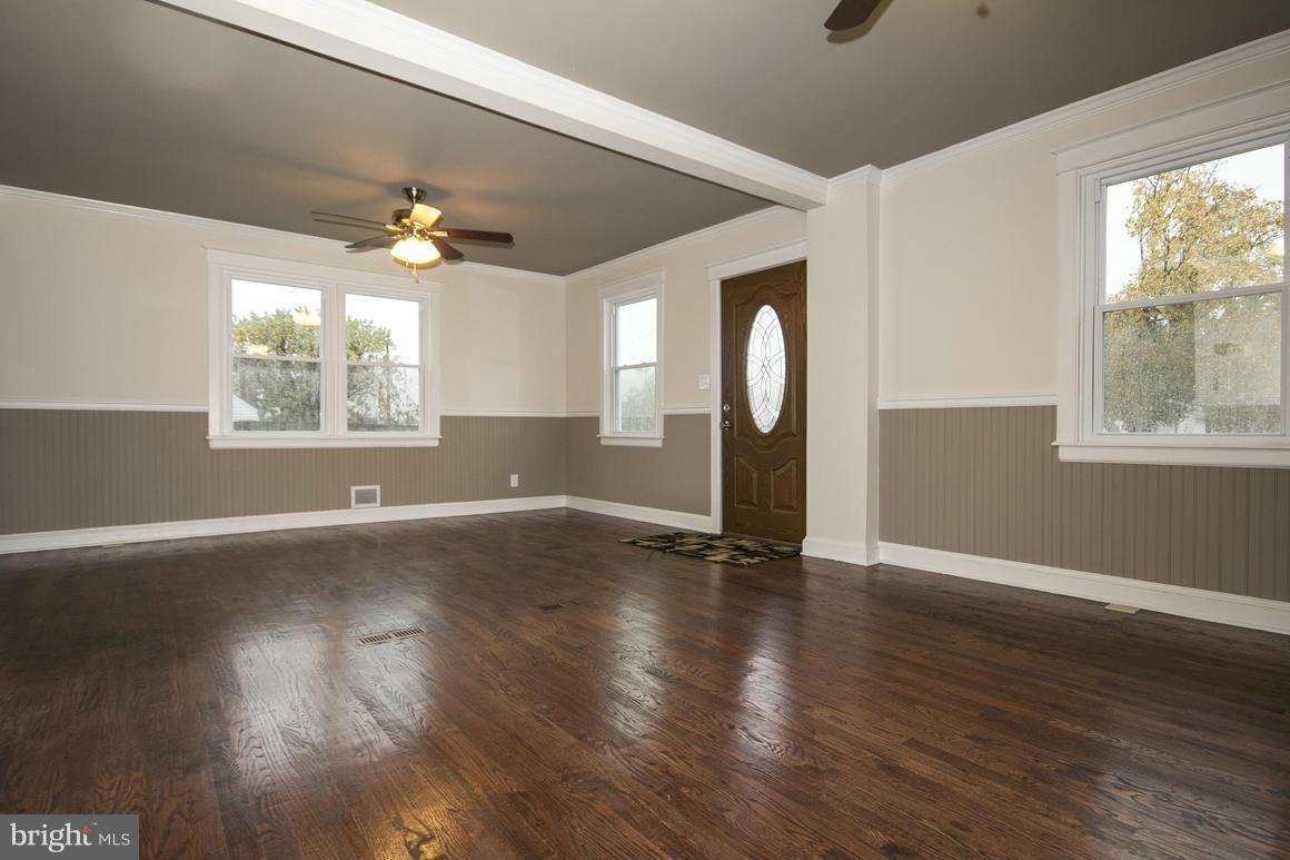 2625 Ambler Road Baltimore, MD 21222 - Photo 6 of 25 Dining Room
