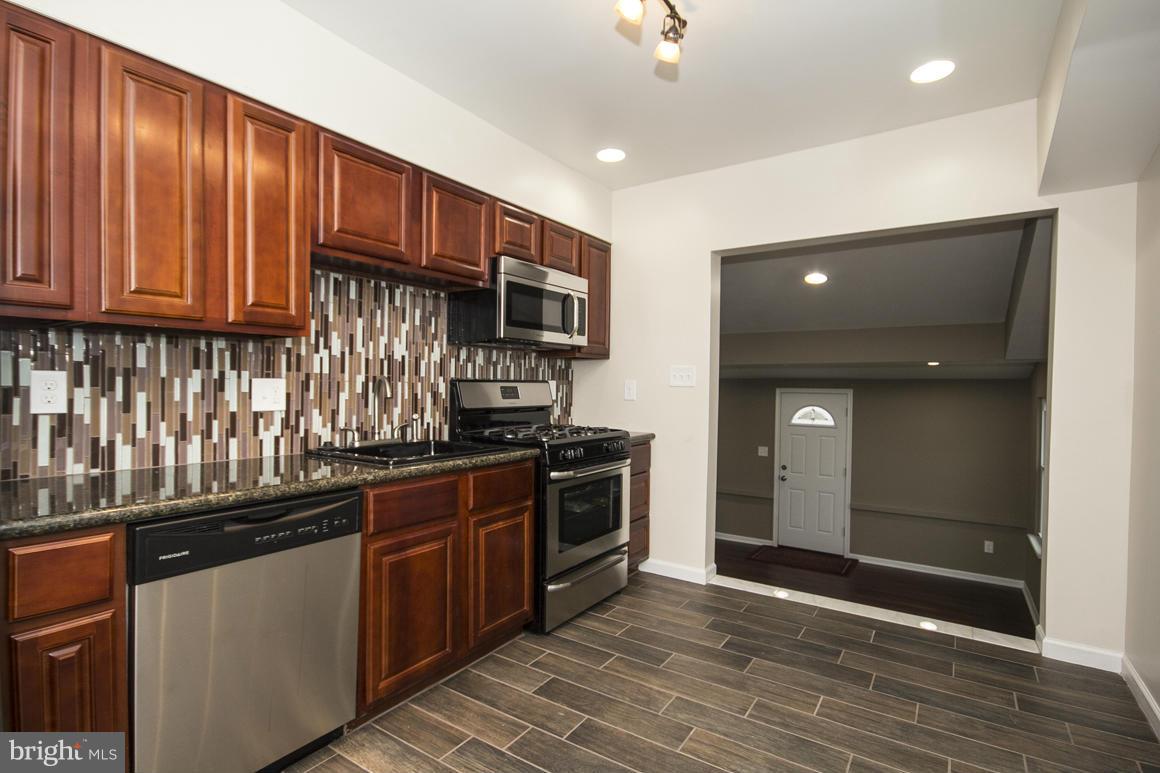 2625 Ambler Road Baltimore, MD 21222 - Photo 8 of 25 Kitchen